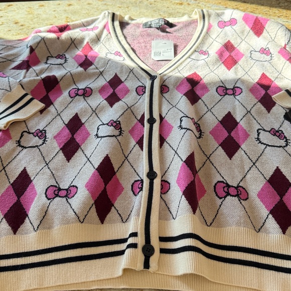 Hello kitty cardigan - Picture 6 of 6